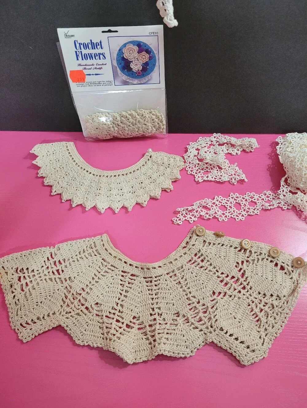 Bundle Of Crochet Items Collars And Tatted Lace See Description (1580)